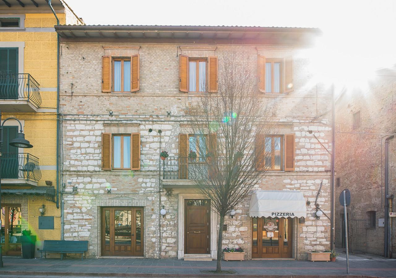 Locanda Il Giullare Pellegrino サンタ・マリア・デッリ・アンジェリ エクステリア 写真